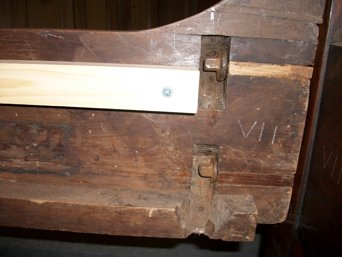 antique single bed - assembly detail